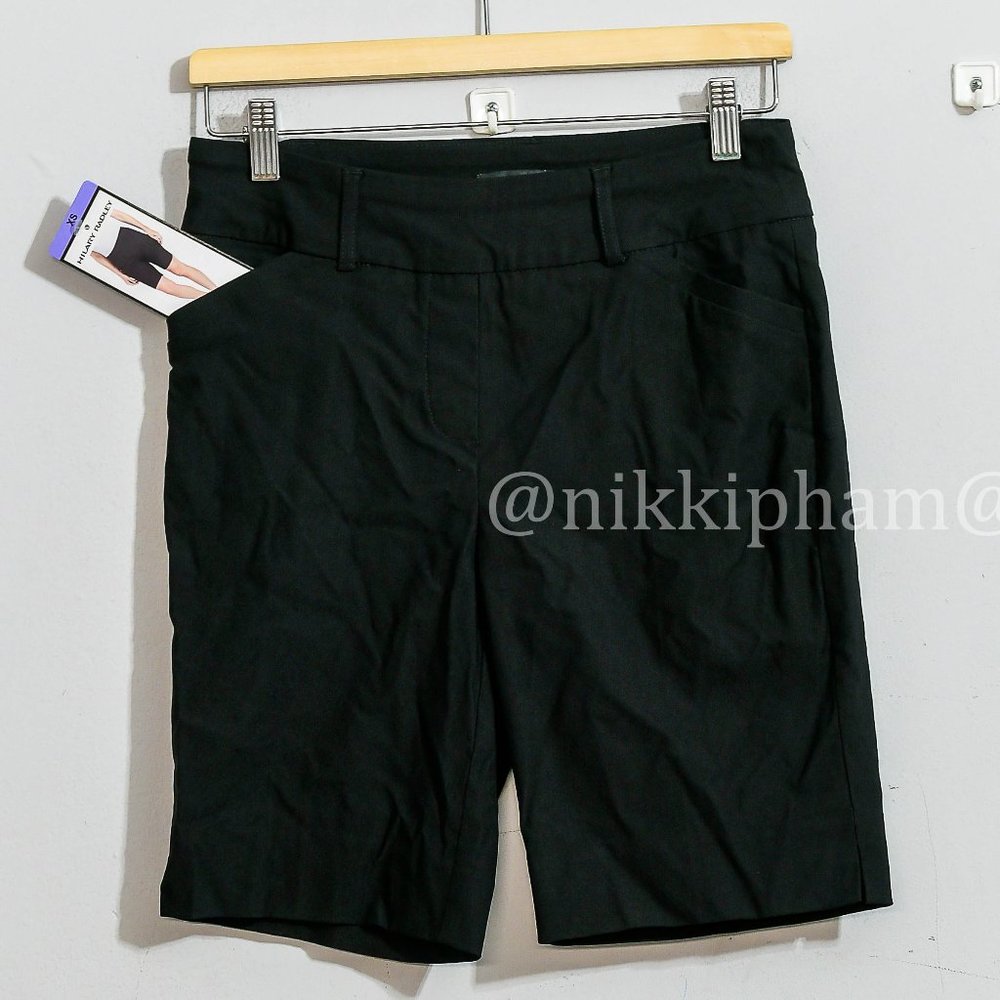 Hilary Radley Ladies' Stretch Pull-On Bermuda Short - Picture 2 of 8